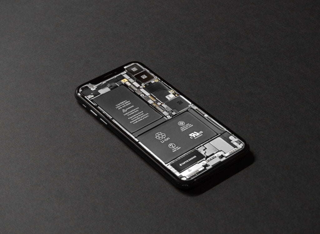 Estafa de $3 Millones con iPhones