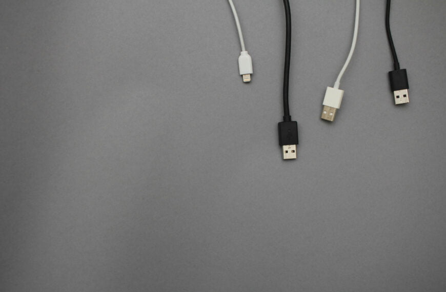 ¿Usas un Cargador No Oficial en tu Samsung? Podrías Estar Dañando la Pintura de tu Móvil
