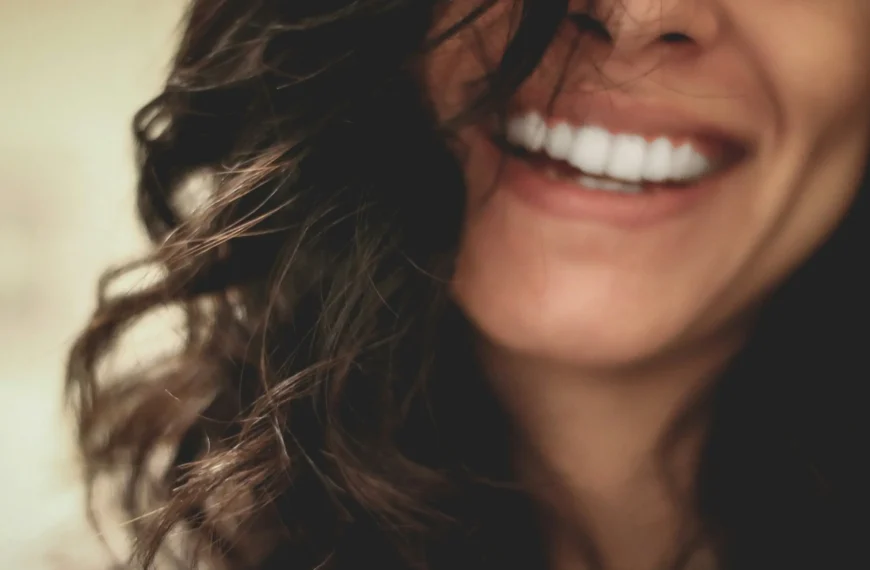Cómo aumentar tus hormonas de la felicidad de manera natural: 8 prácticas sencillas para transformar tu bienestar